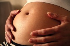 «Внезапная» беременность – удел молодых