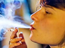 Курение может ускорить приход менопаузы на несколько лет