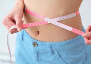 Основная причина ожирения кроется в неправильном питании и высоком содержании сахара в пище