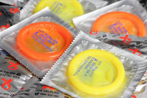 Самонадевающиеся презервативы: особенности использования